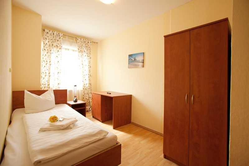 Hotel Jasmin Pforzheim Szoba fotó
